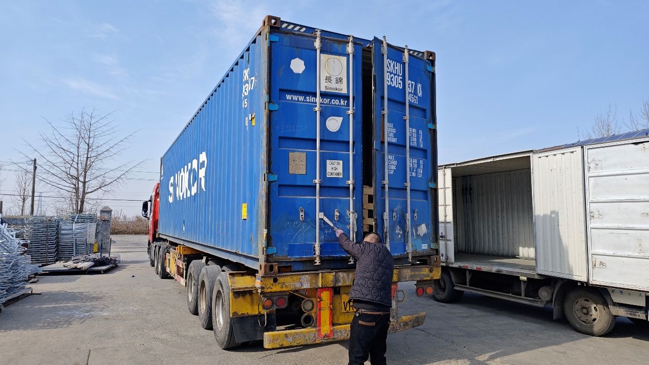 कोरियाई ग्राहक का पॉलिश स्टेनलेस स्टील ऑर्डर वसंत महोत्सव से पहले डेबाब्रदर द्वारा भेजा गया